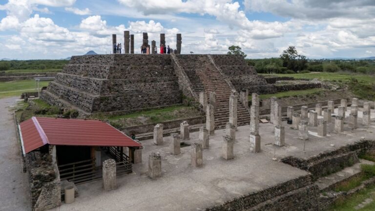 Lápidas toltecas descubiertas por el INAH en Tula, Hidalgo