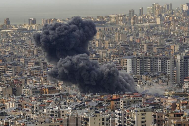 Explosiones en el barrio de Dahye, sur de Beirut, tras ataque israelí