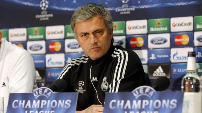 José Mourinho con camiseta del Real Madrid en video de campaña