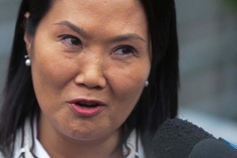 Keiko Fujimori en conferencia de prensa