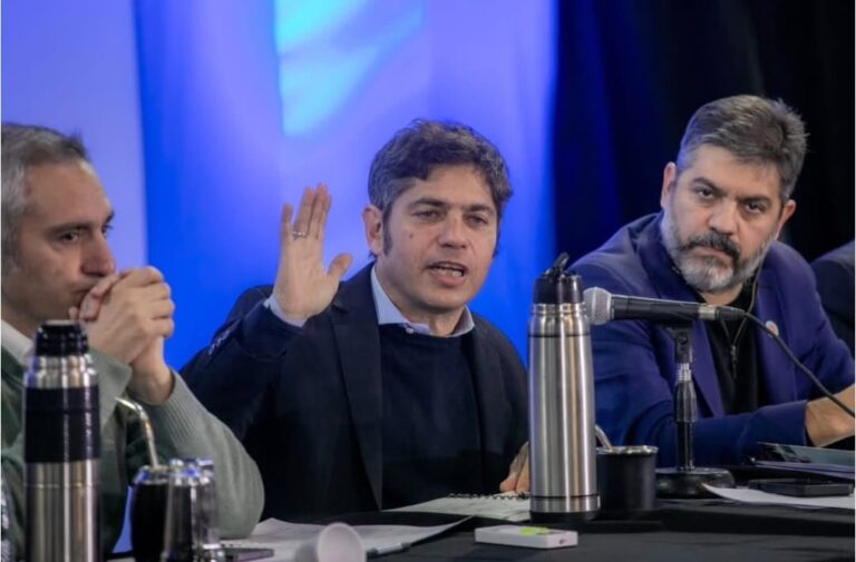 Axel Kicillof en la Quinta 17 de octubre de San Vicente durante un acto del PJ