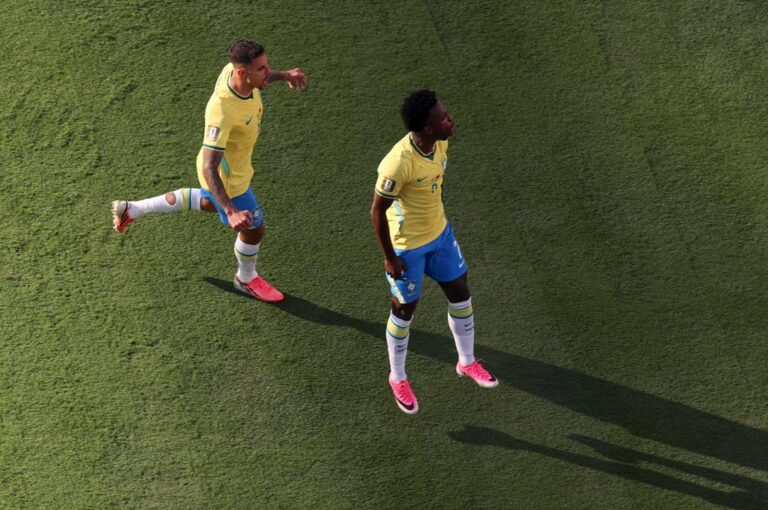 Jugadores de Brasil en el campo de juego durante el Mundial 2026