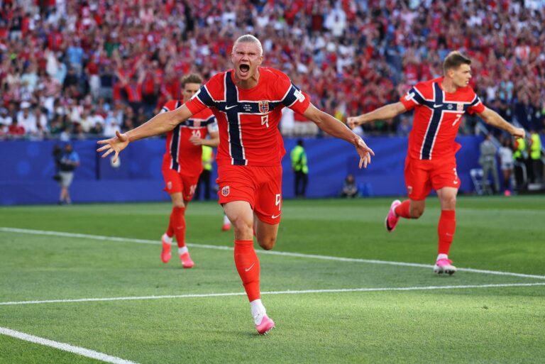 Erling Haaland celebra un gol durante el partido Noruega vs Irak en el Mundial 2026