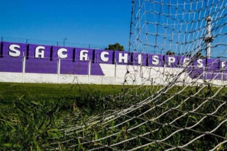 Publicación de Sacachispas en X con imágenes de Mbappé y Julián Álvarez