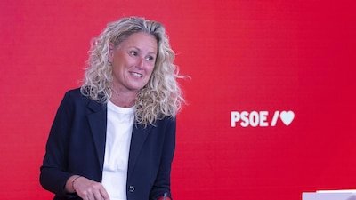 Sara Baras durante una presentación de flamenco