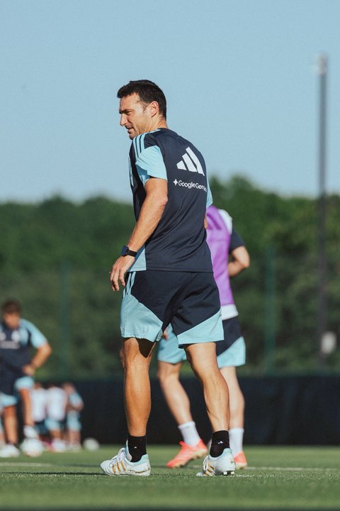 Jugadores de la Selección argentina entrenando en Kansas City
