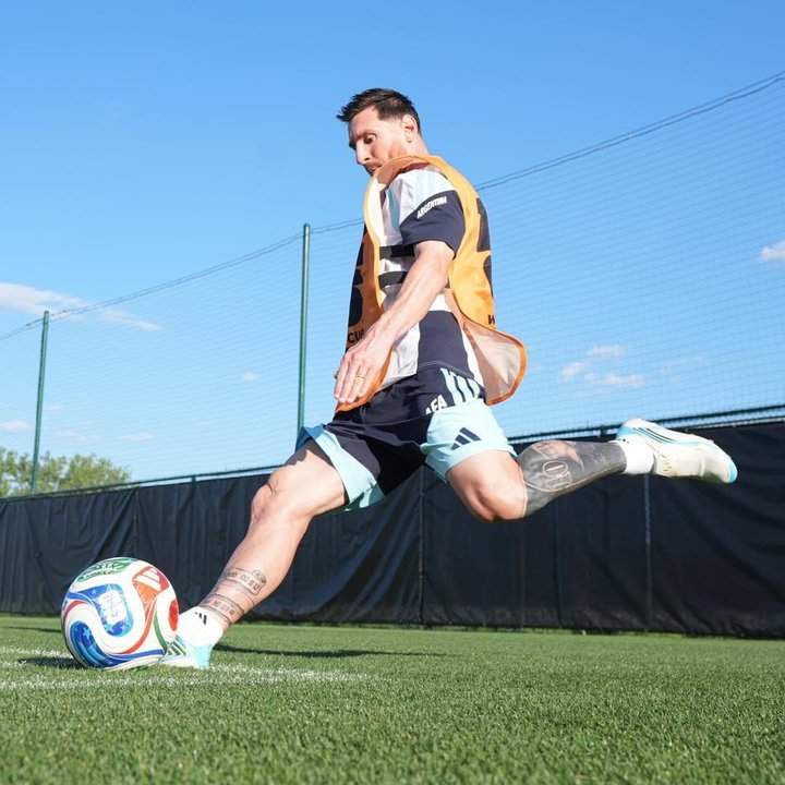 Jugadores de la Selección argentina en entrenamiento previo al debut mundialista