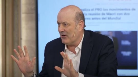 Federico Sturzenegger durante una entrevista en Infobae en Vivo