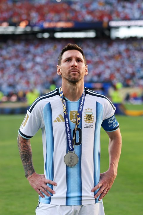 Antonela Roccuzzo y Lionel Messi en la final del Mundial 2026