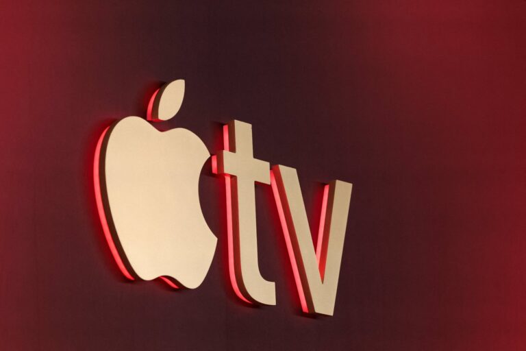 Pantalla de registro de Apple TV con la opción de prueba gratuita de siete días