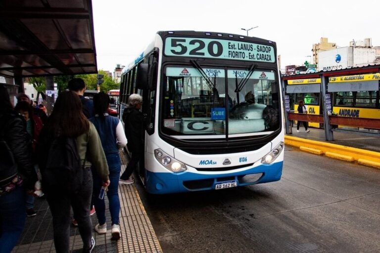 Colectivo en el AMBA