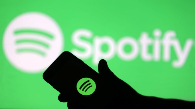 Interfaz de Spotify mostrando configuración para desactivar videos