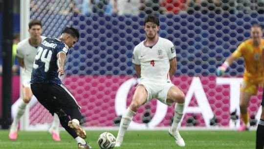 Harry Kane y Jude Bellingham en el partido contra Argentina
