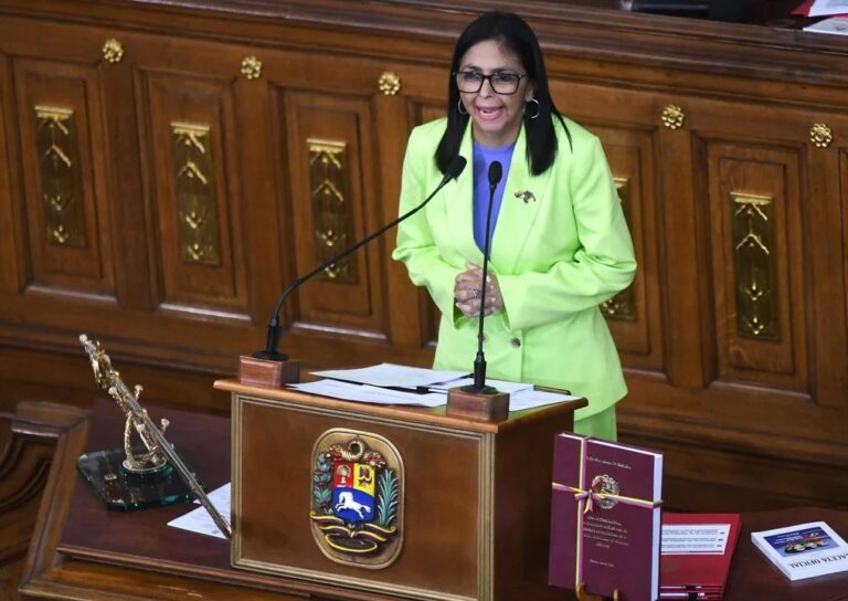 Delcy Rodríguez durante reunión con delegación de Estados Unidos
