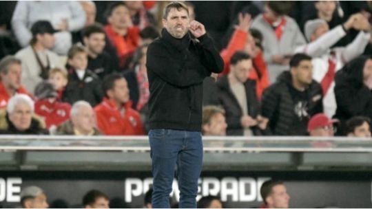 Eduardo Coudet en conferencia de prensa tras la derrota de River Plate ante Aldosivi