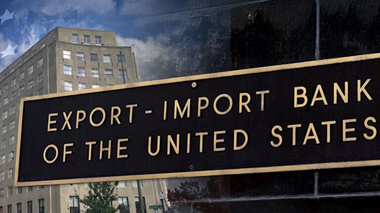 Vicepresidente electo José Manuel Restrepo en Washington durante reunión con directivos del EXIM Bank