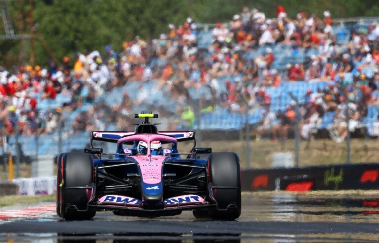 Franco Colapinto en el circuito de Hungaroring durante la clasificación del Gran Premio de Hungría