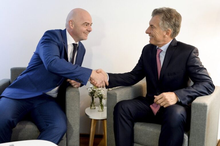 Mauricio Macri, titular de la Fundación FIFA, anunció donación para Venezuela