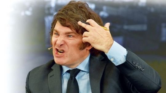Gráfico de barras que muestra el porcentaje de sentimiento negativo, positivo y neutral hacia Javier Milei en redes sociales