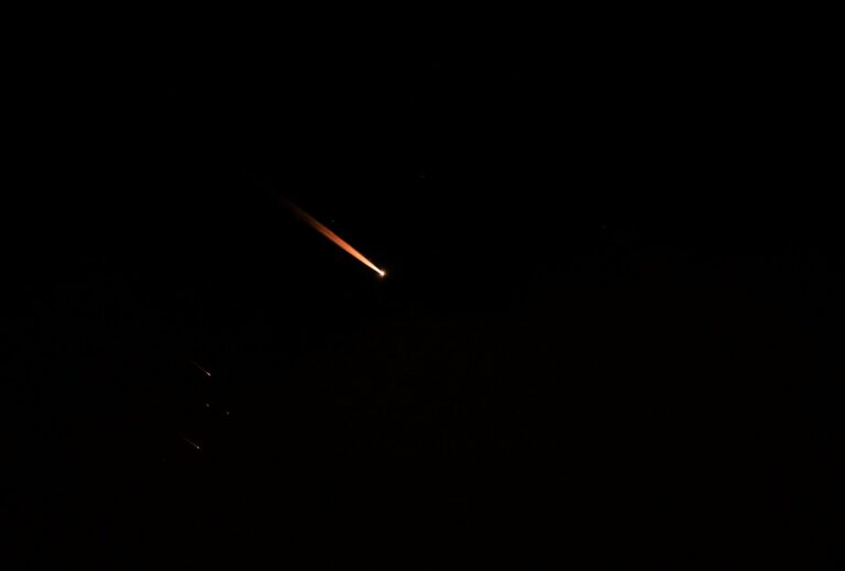 Explosiones nocturnas en base militar en Medio Oriente