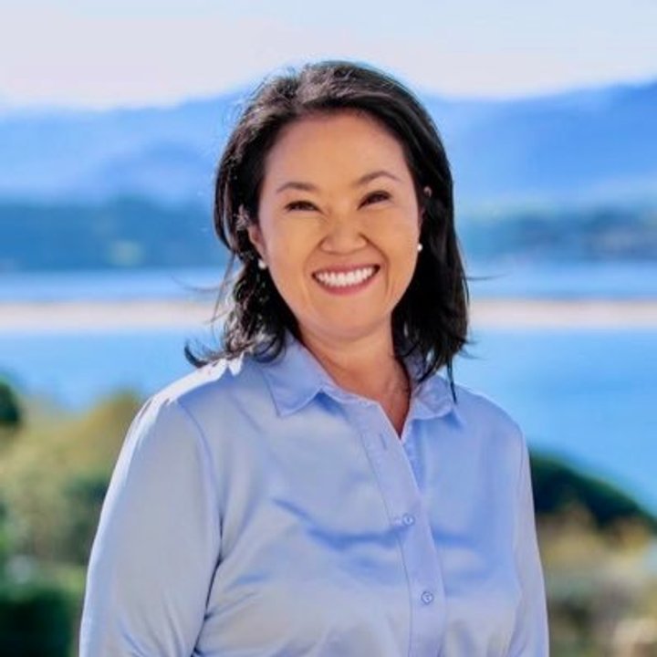 Keiko Fujimori durante su juramento como presidenta de Perú en el Congreso