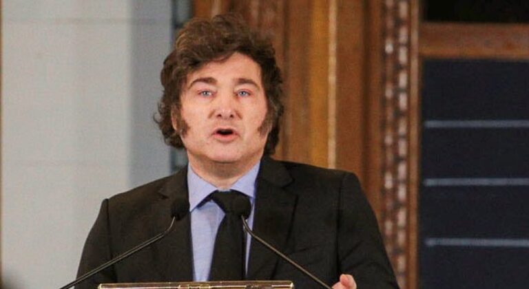 Javier Milei prorroga plazo de tarea de la Agencia de Transformación de Empresas Públicas