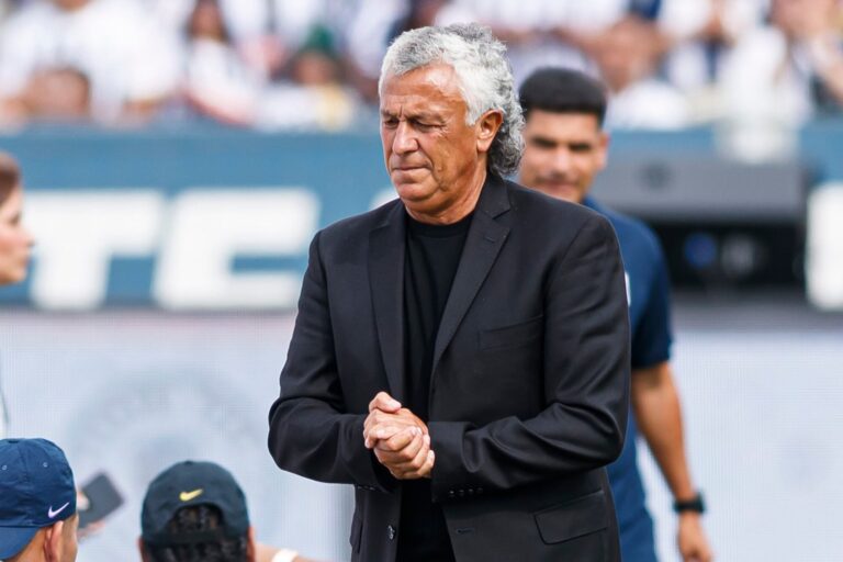 Néstor Pipo Gorosito durante una entrevista en ESPN