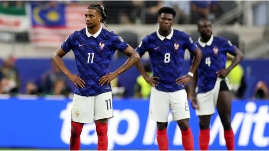 Portada del diario L'Équipe con el título Desastre en Dallas y foto de Kylian Mbappé