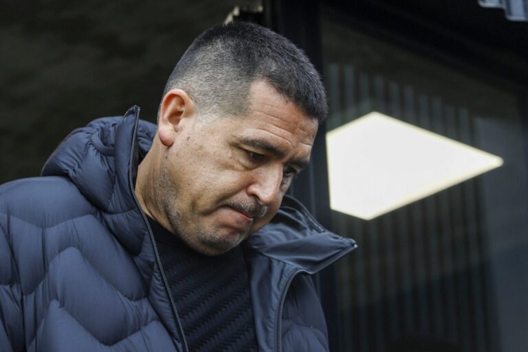 Juan Román Riquelme, presidente de Boca, en conferencia de prensa