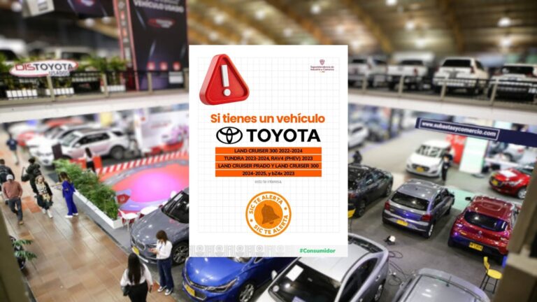 Camioneta Toyota estacionada con alerta de seguridad de la SIC