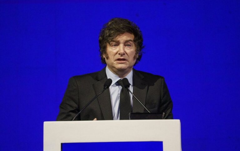 Presidente Javier Milei durante su discurso en el colegio ORT