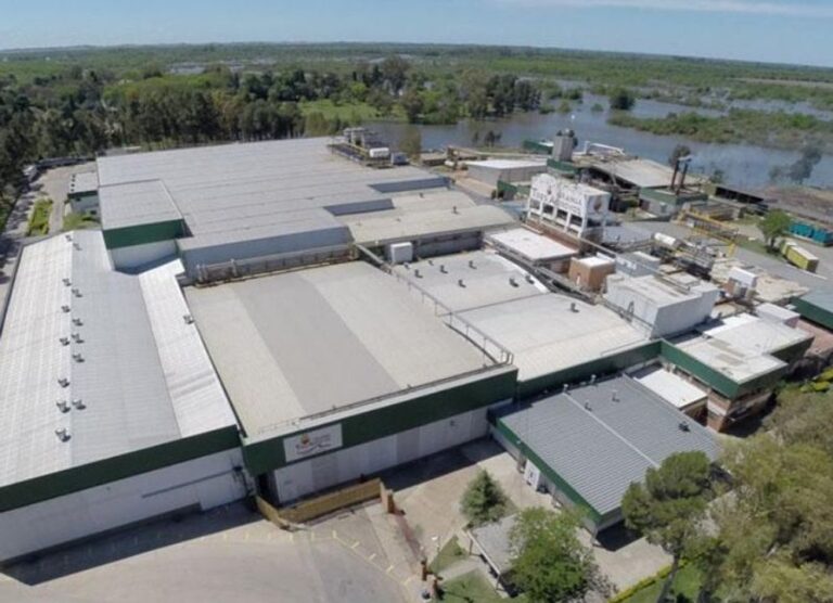 Planta industrial de Granja Tres Arroyos en Concepción del Uruguay