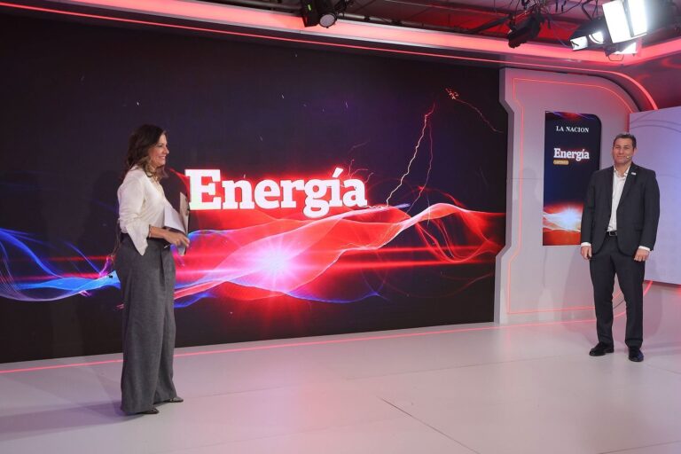 Daniel Dreizzen expone en el Summit de Energía