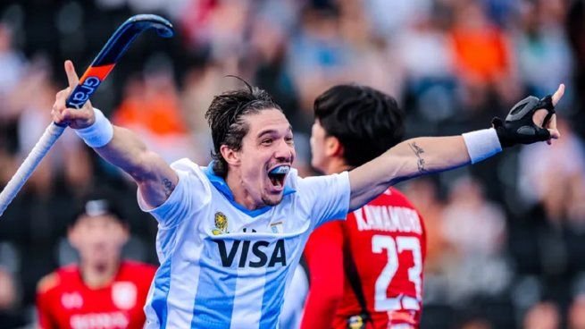 Jugadores de Los Leones celebrando un gol durante el partido contra Japón en el Mundial de Hockey