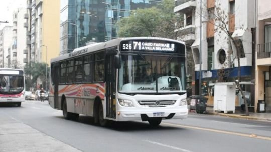 Colectivo de la empresa Sol Bus en la ciudad de Córdoba
