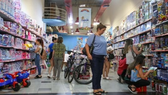 Comercio minorista durante el Día del Niño en Argentina
