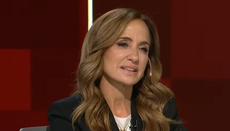 Victoria Tolosa Paz en entrevista