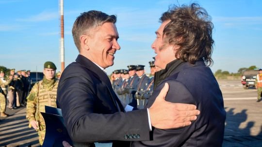 Leandro Zdero, gobernador de Chaco, en una reunión institucional